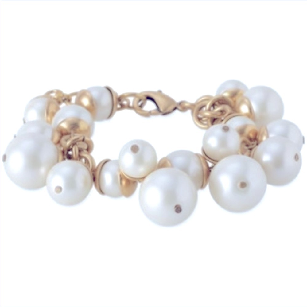Stella & Dot cluster pearl gold bracelet w/clasp